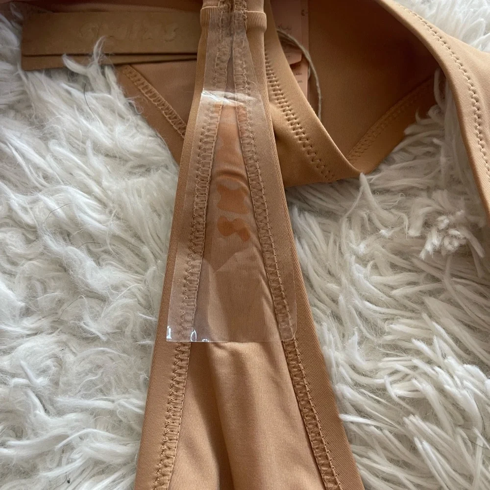 SKIMS nwt swim